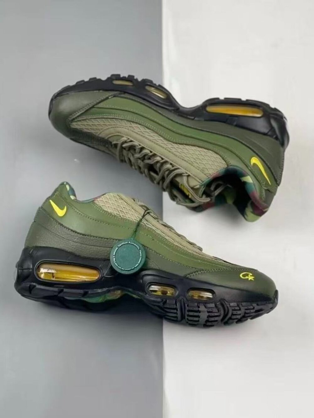 Air Cushion Running Sneakers Grey/Volt. Athletic sneakers featuring visible air - Picture 1 of 7